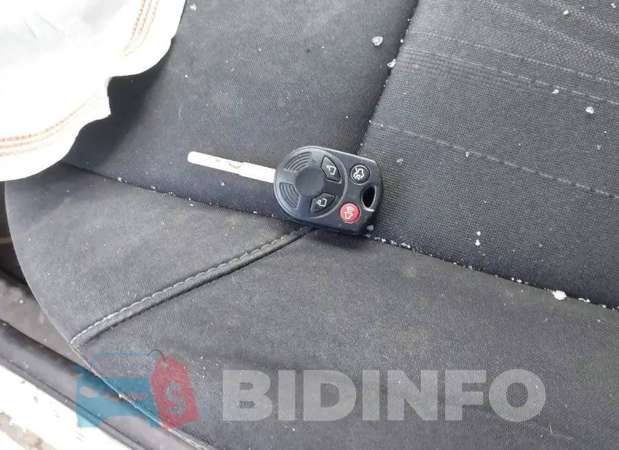 1FADP3F23JL207351 Photo# 11