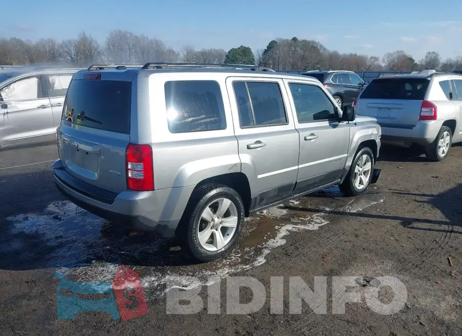 1C4NJPFB6GD789150 Photo# 4