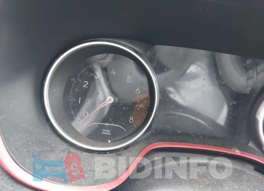 3C4NJDDB9LT111739 Photo# 7