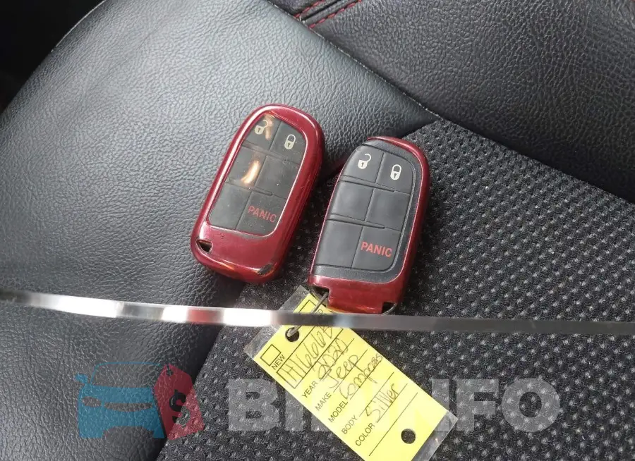 3C4NJDDB9LT127231 Photo# 11
