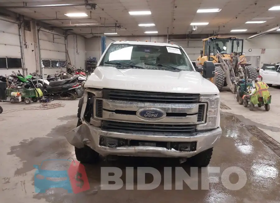 1FT7W2B62JEB55938 Photo# 12
