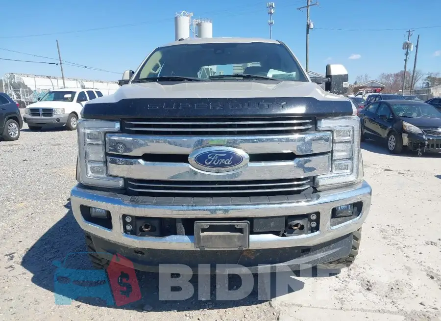 1FT8W3BT8JEB67902 Photo# 12