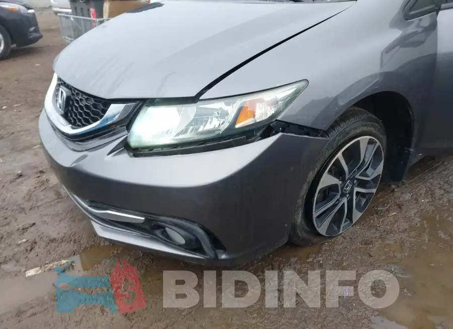 19XFB2F82FE098400 Photo# 6