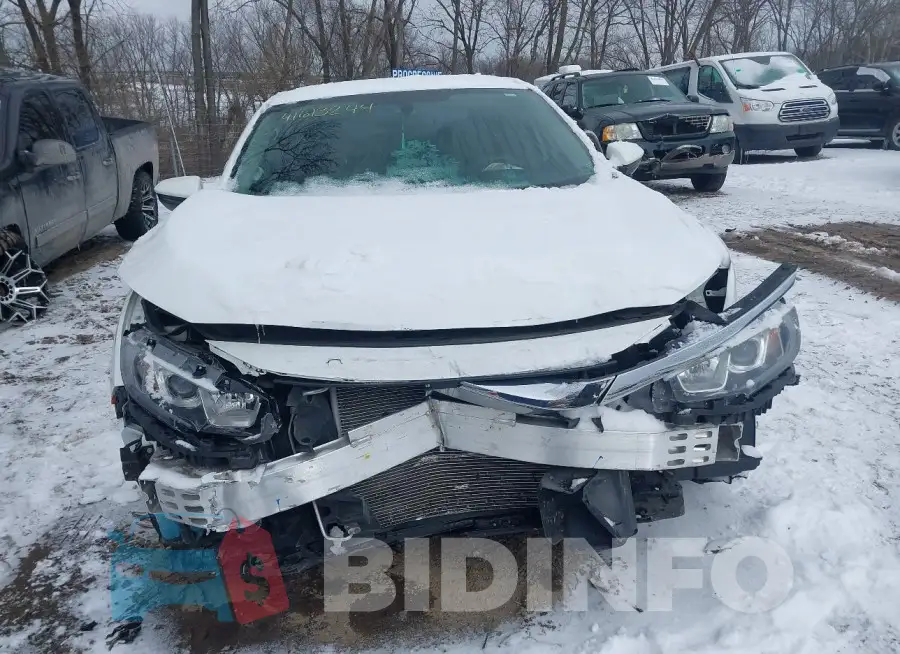 19XFC2F50GE038121 Photo# 13