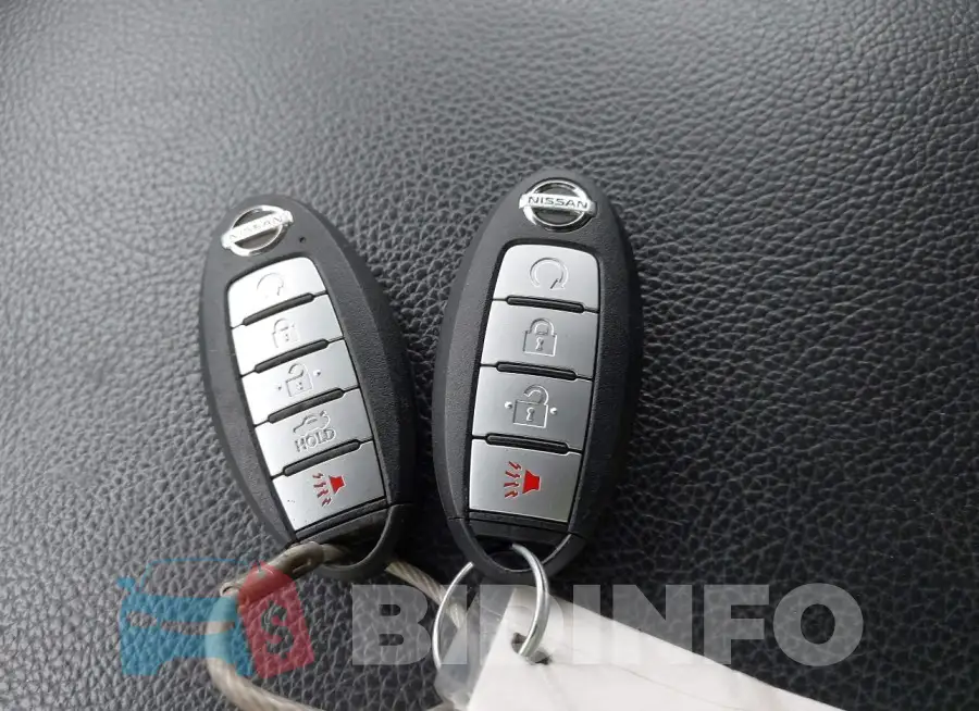 1N6BA1F28GN515522 Photo# 11