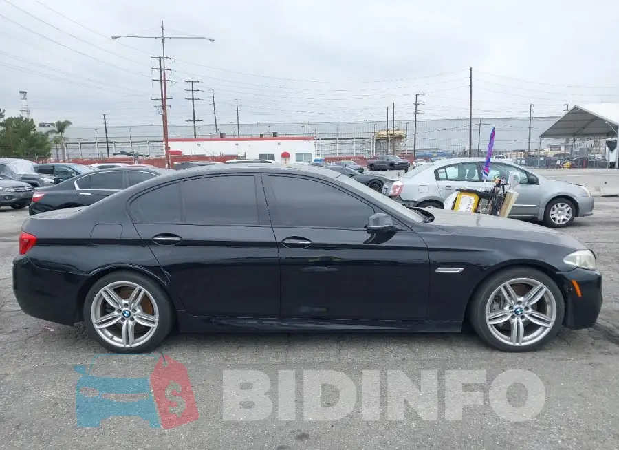 WBA5B1C55FG128387 Photo# 13