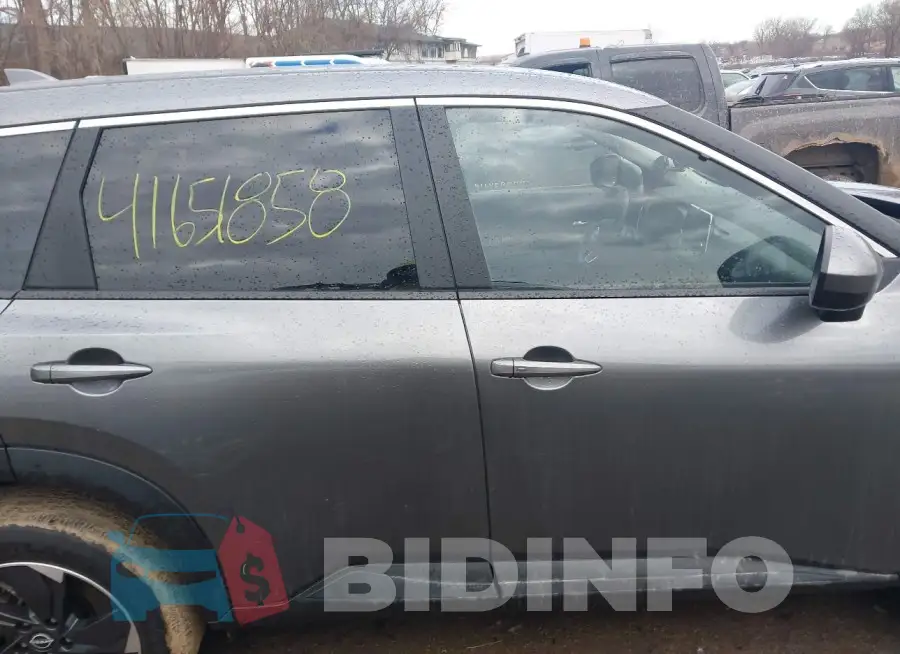 JN8BT3BB5RW422652 Photo# 14