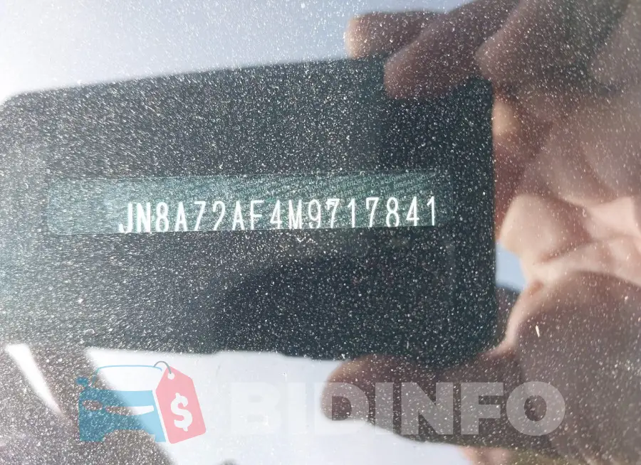 JN8AZ2AF4M9717841 Photo# 9