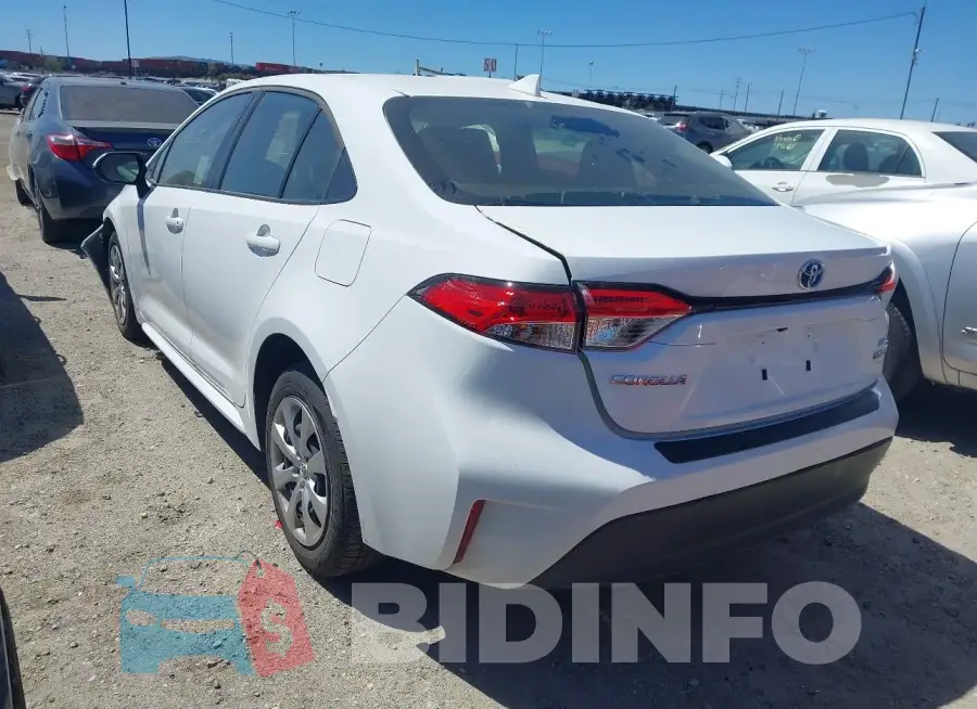 JTDBCMFE5R3049992 Photo# 3