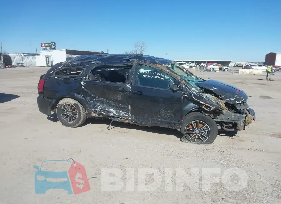 2C4RDGEG8JR284236 Photo# 12