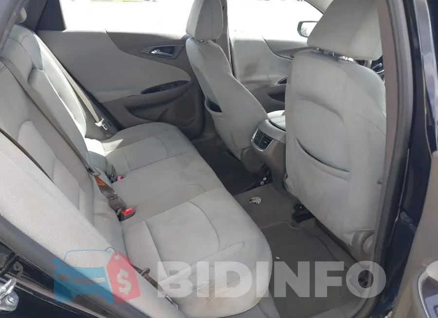 1G1ZD5ST3MF006404 Photo# 8