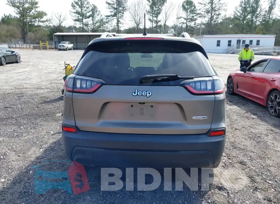 1C4PJLCB6KD264037 Photo# 16