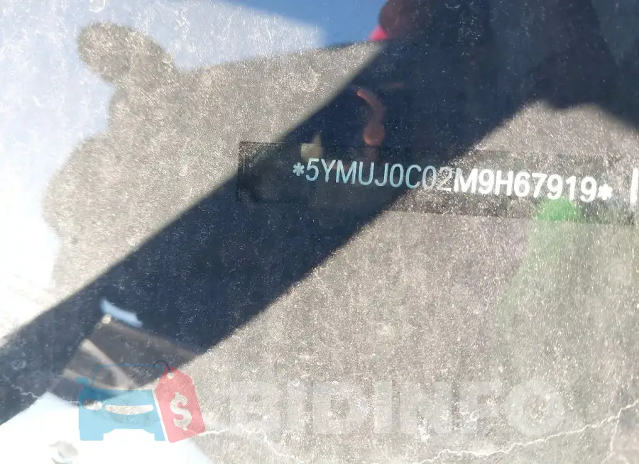 5YMUJ0C02M9H67919 Photo# 17