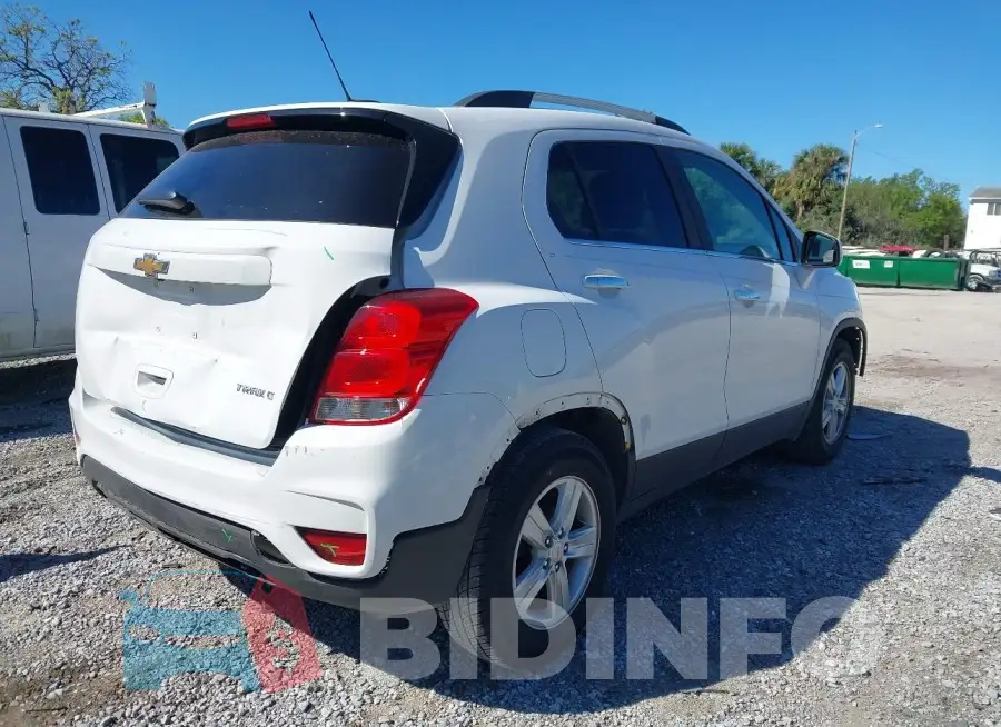 KL7CJLSB1HB174389 Photo# 4