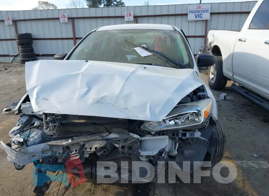 1FADP3E27GL225152 Photo# 6