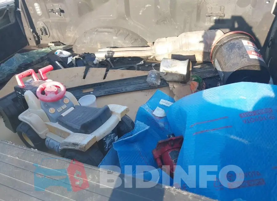 1FT8W3DT6HEC24721 Photo# 6