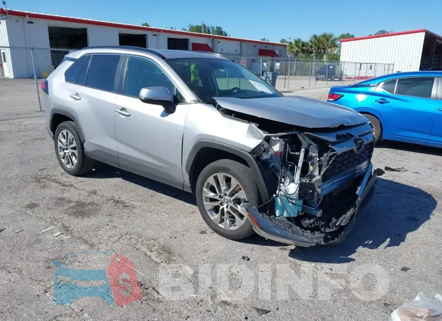 2T3C1RFV4MC171497 Photo# 1