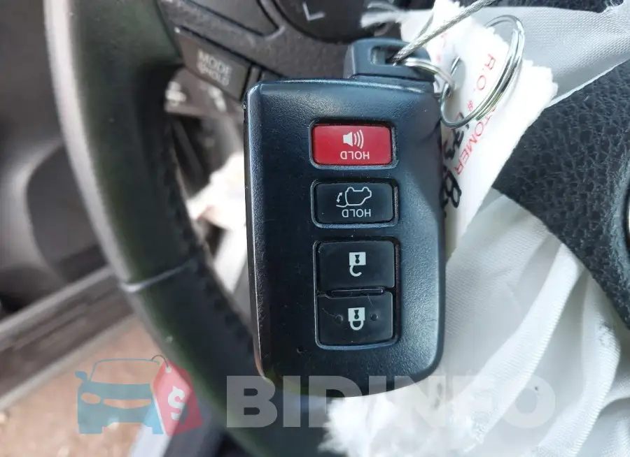 2T3RFREV8JW836666 Photo# 11
