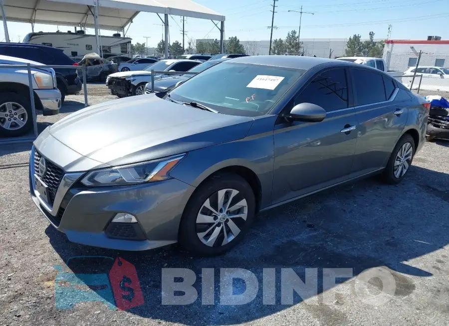 1N4BL4BV1KC114807 Photo# 2