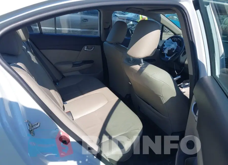 19XFB2F90FE025017 Photo# 8