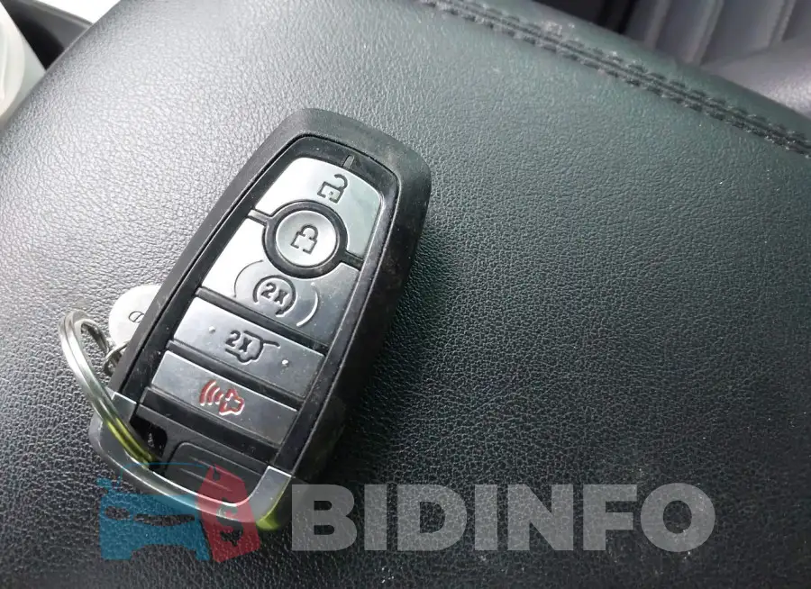 2FMPK4J90RBA42513 Photo# 11