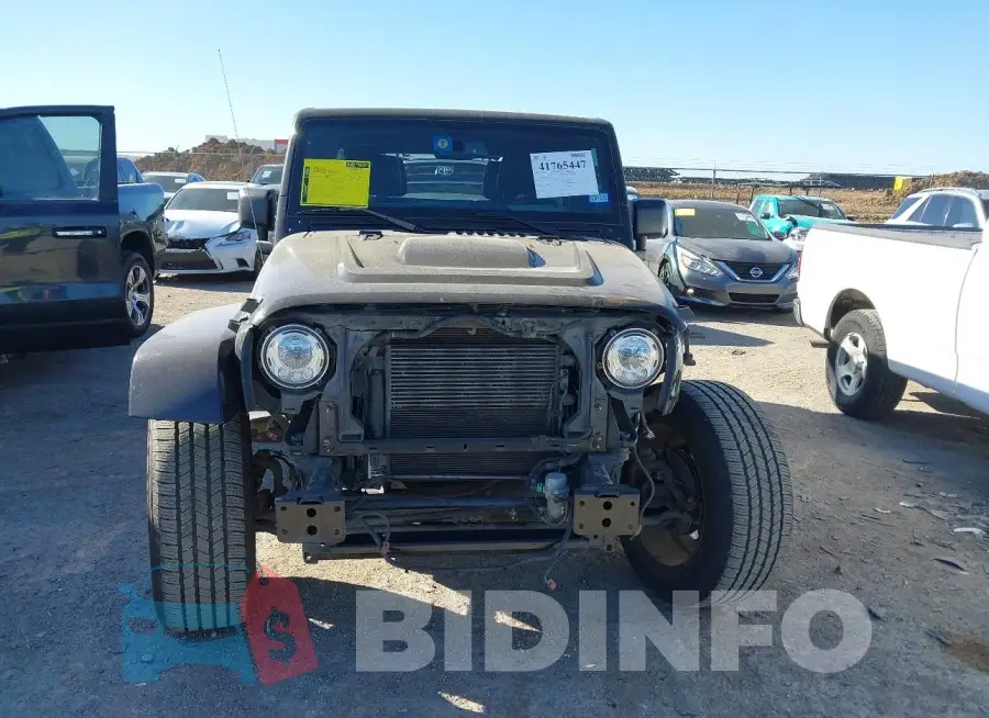 1C4BJWEGXJL848708 Photo# 13