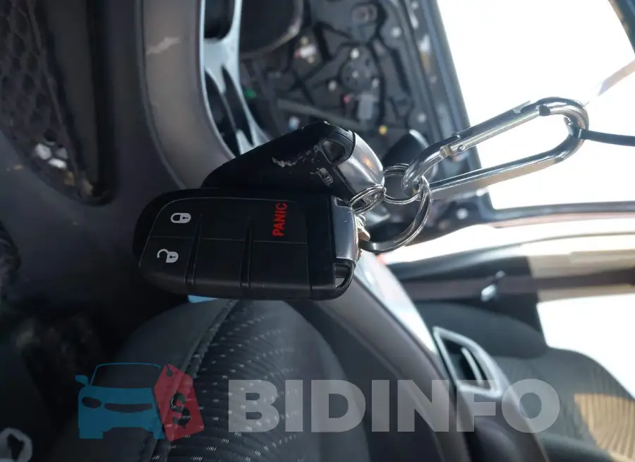 3C4PDCAB8LT280178 Photo# 11