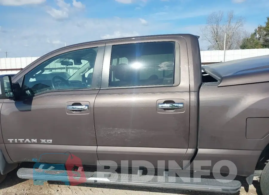 1N6AA1F15JN505783 Photo# 13