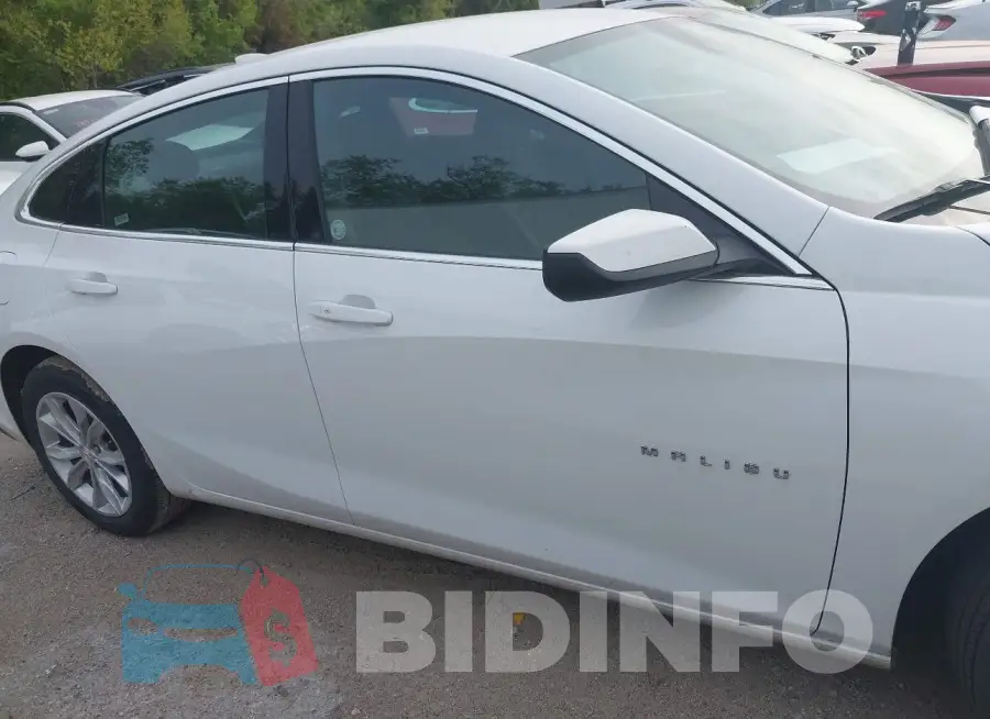 1G1ZD5ST2RF132776 Photo# 13