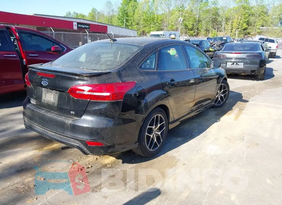 1FADP3F23GL374480 Photo# 4