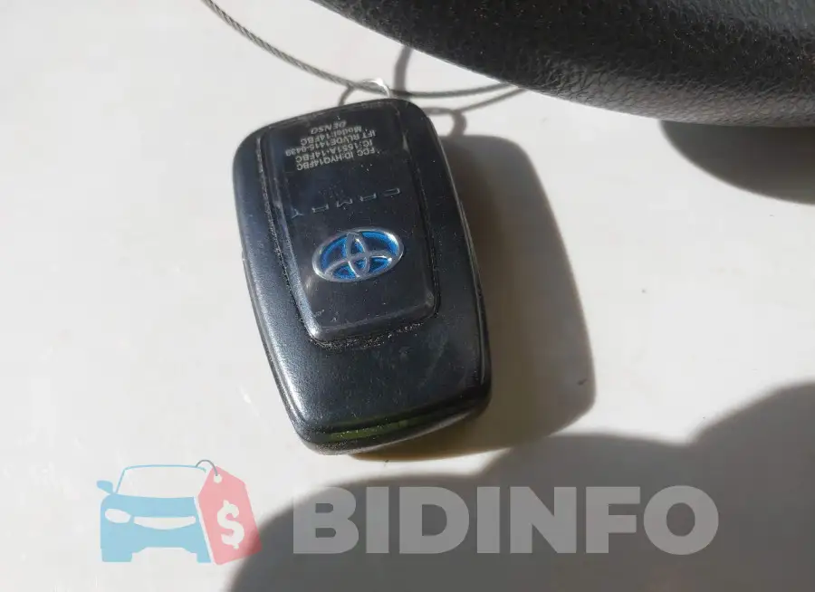 4T1C31AK7MU551689 Photo# 11