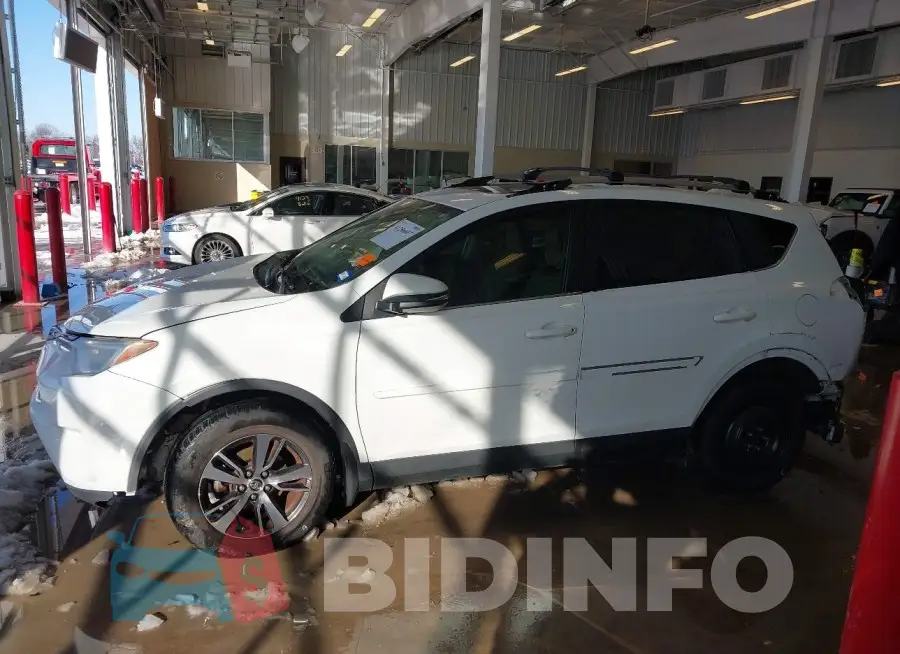 JTMWFREV0HJ716663 Photo# 15