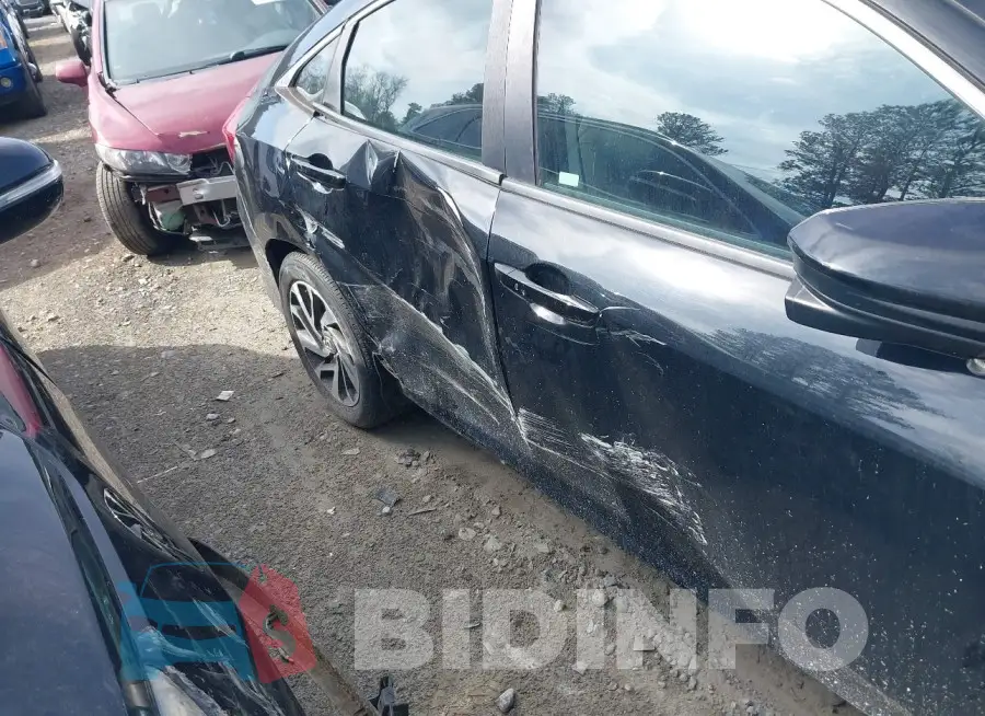 19XFC2F70HE036193 Photo# 6