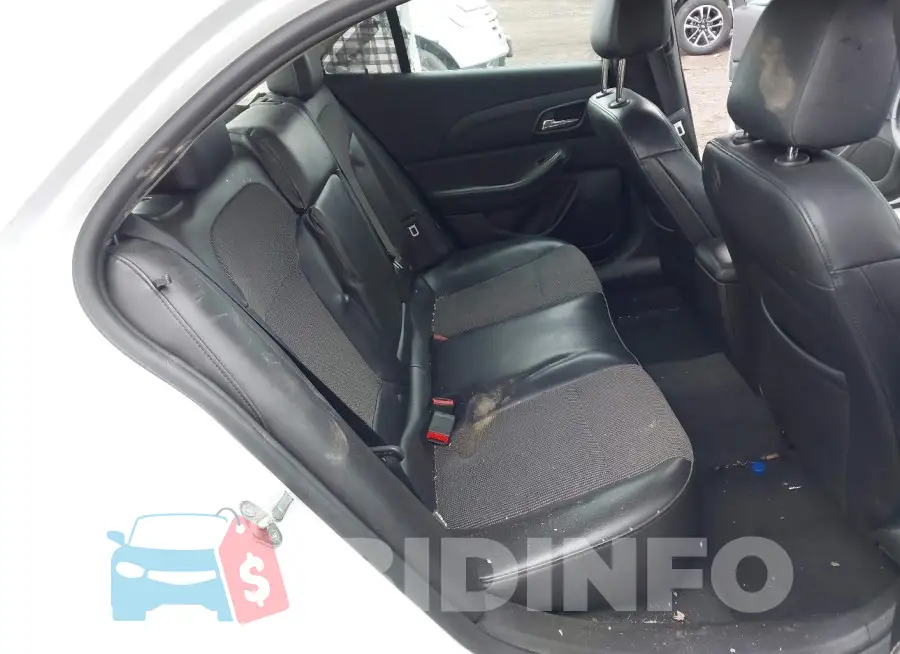 1G11D5SL4FF181373 Photo# 7