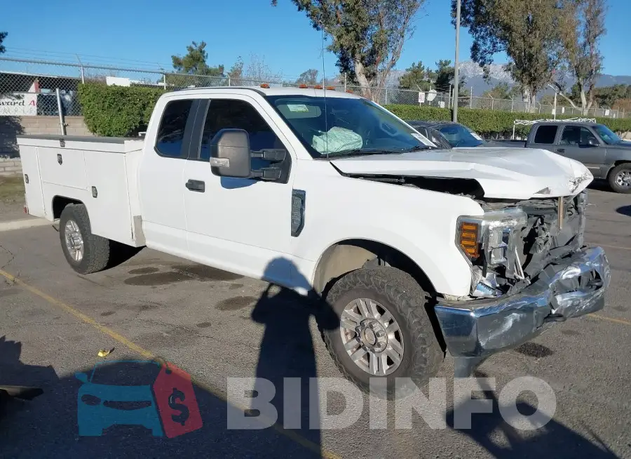 1FD8X3F68KEC55976 Photo# 1