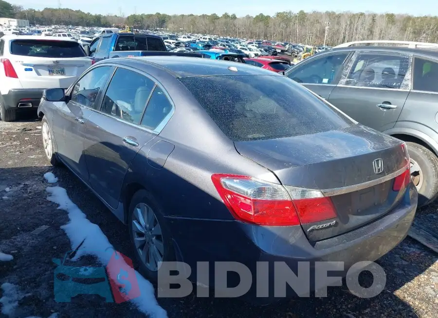 1HGCR2F86FA252870 Photo# 3