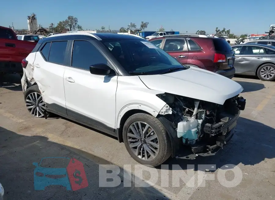 3N1CP5CV4PL529819 Photo# 1