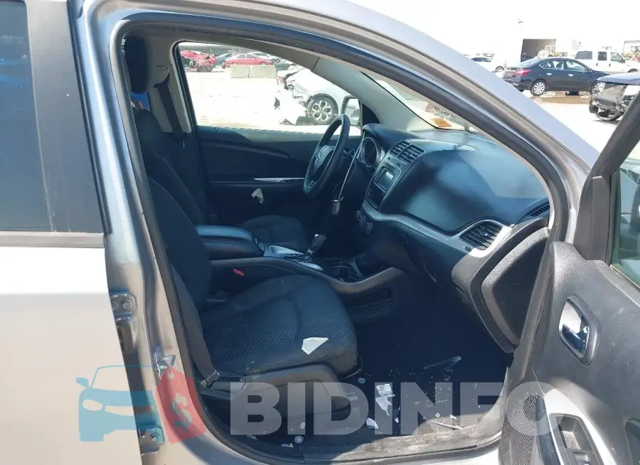 3C4PDCAB8HT524287 Photo# 5