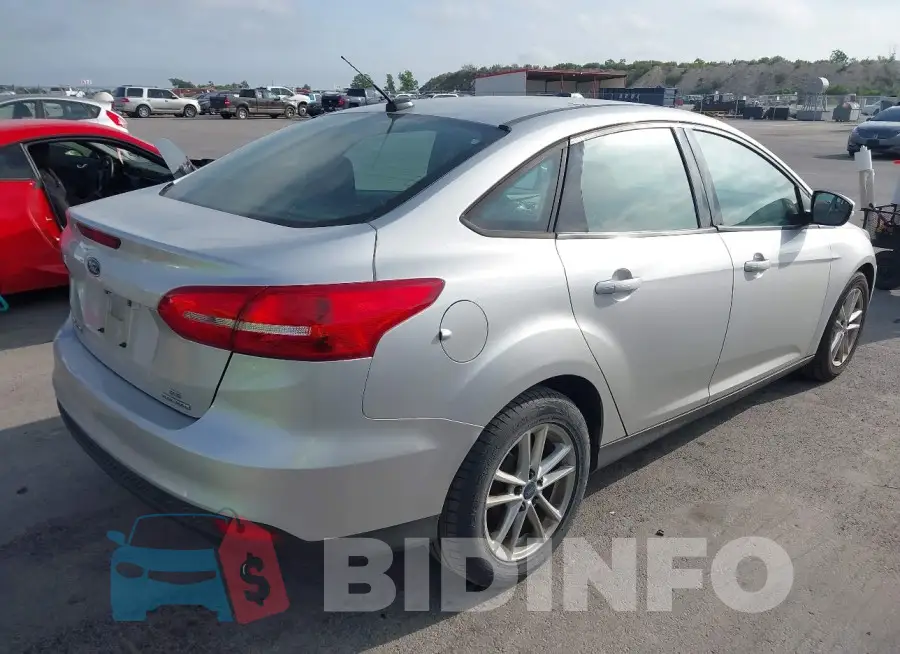 1FADP3F2XFL340583 Photo# 4