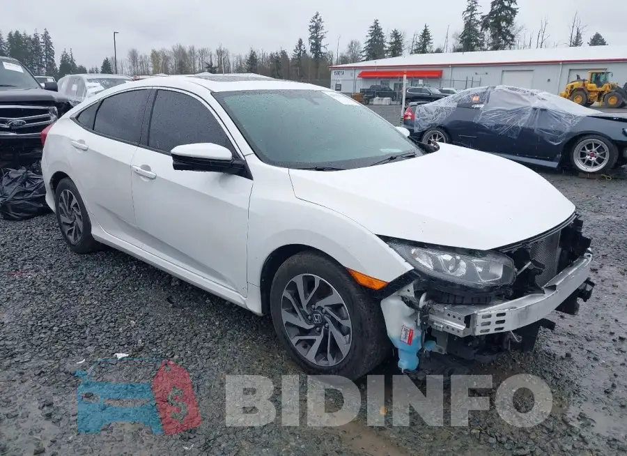 19XFC2F77JE208564 Photo# 1