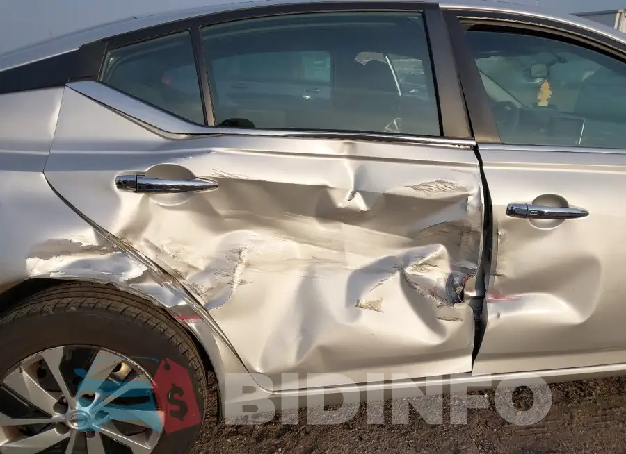 1N4BL4BV5LC242680 Photo# 6