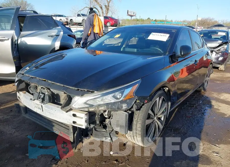 1N4BL4CV3KC130764 Photo# 2