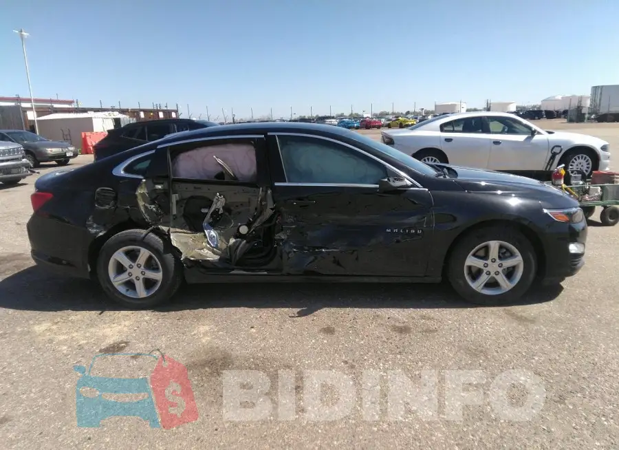 1G1ZD5ST0RF125096 Photo# 13