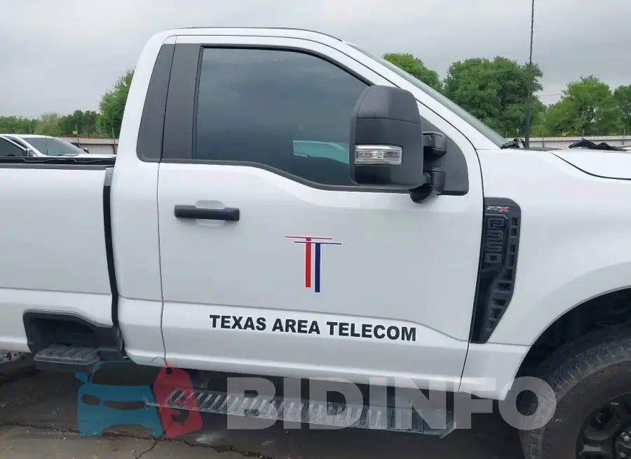 1FTRF3BA2RED11667 Photo# 15