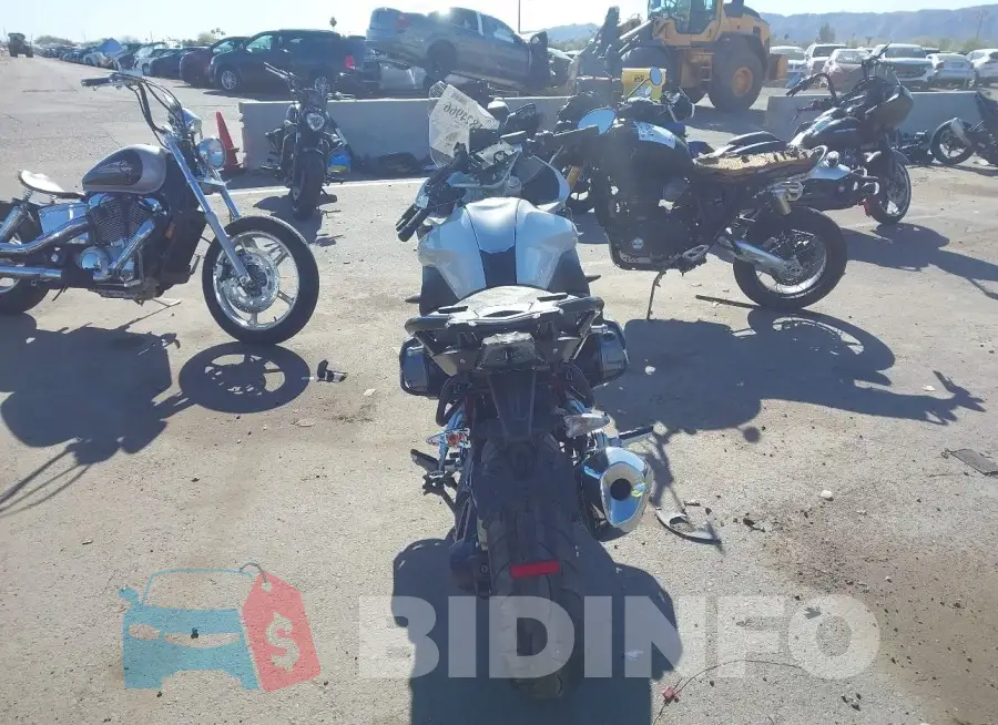 WB10J830XN6F47854 Photo# 6