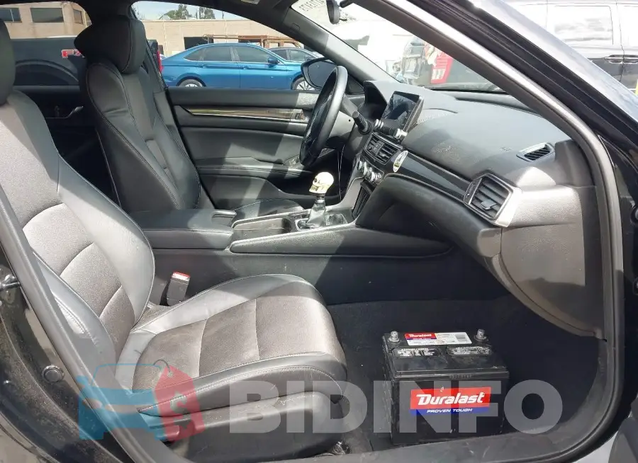 1HGCV2E38JA048162 Photo# 5