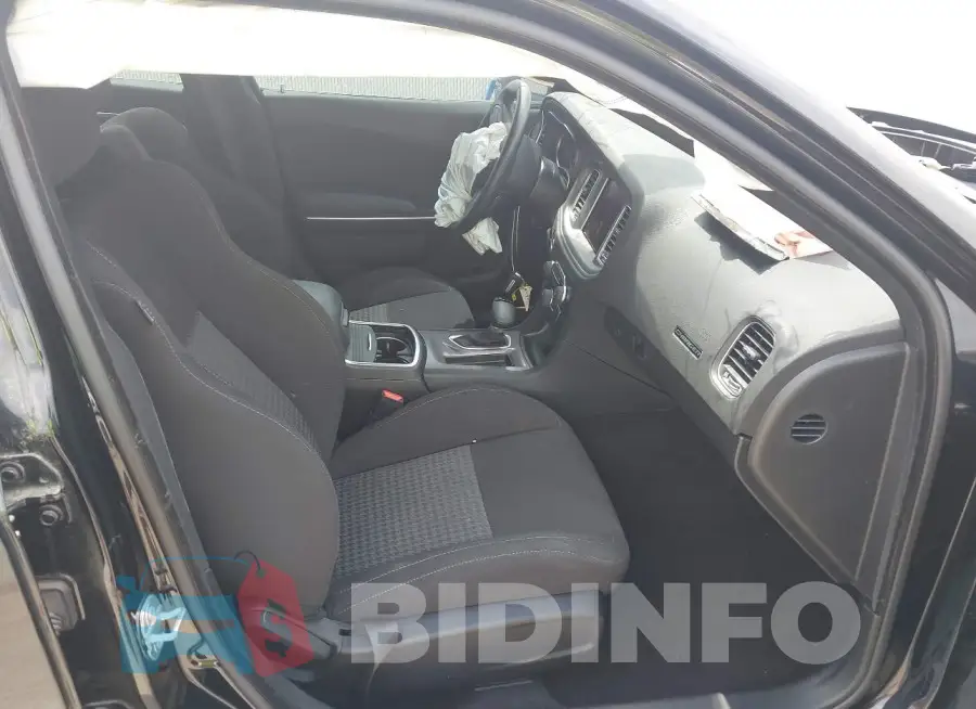 2C3CDXHG4PH690129 Photo# 5