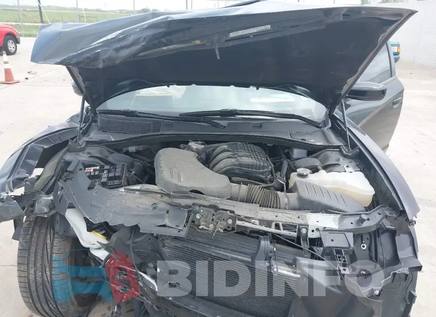 2C3CDXHG4PH690129 Photo# 10