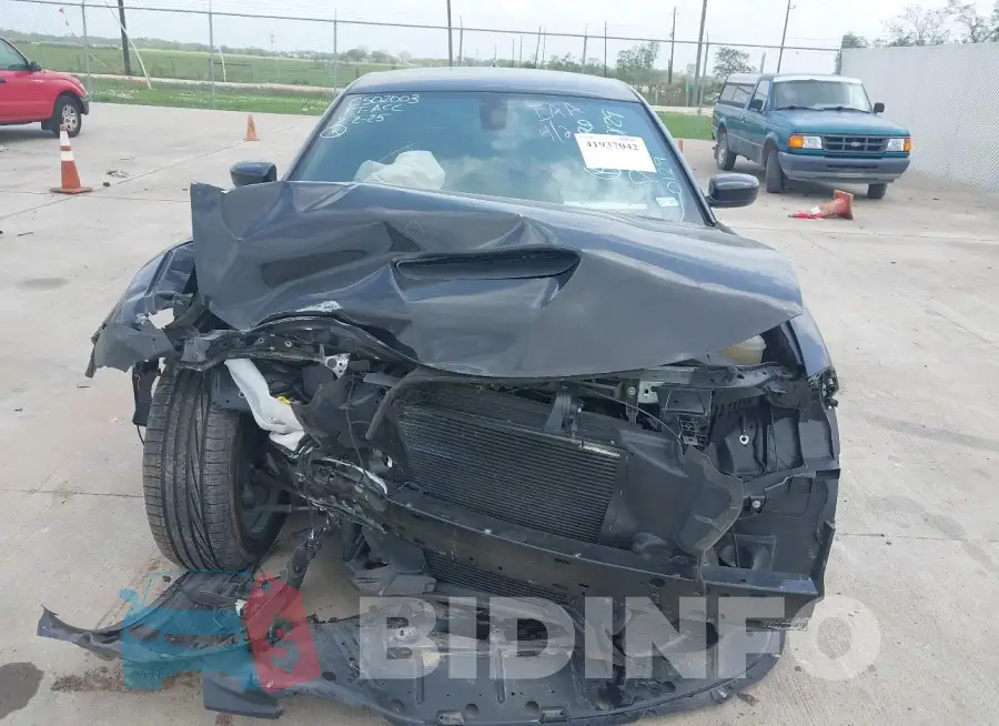2C3CDXHG4PH690129 Photo# 6