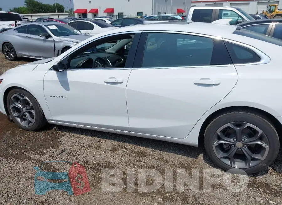 1G1ZD5ST4RF122444 Photo# 14